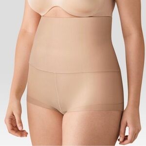 NWT Maidenform High Waist Tummy Control Boy Shorts Slimming Essential Demure